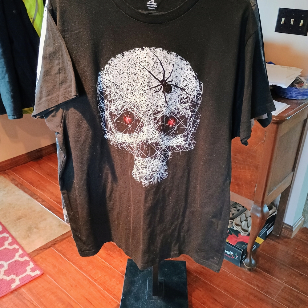 Black T-Shirt with White Skull and Spider Design Bin 18
